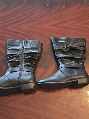 3 For $40 comfortview Black Mid-Calf Lace-Up Slouch Boots